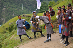 ブータンの国技、ダツェ